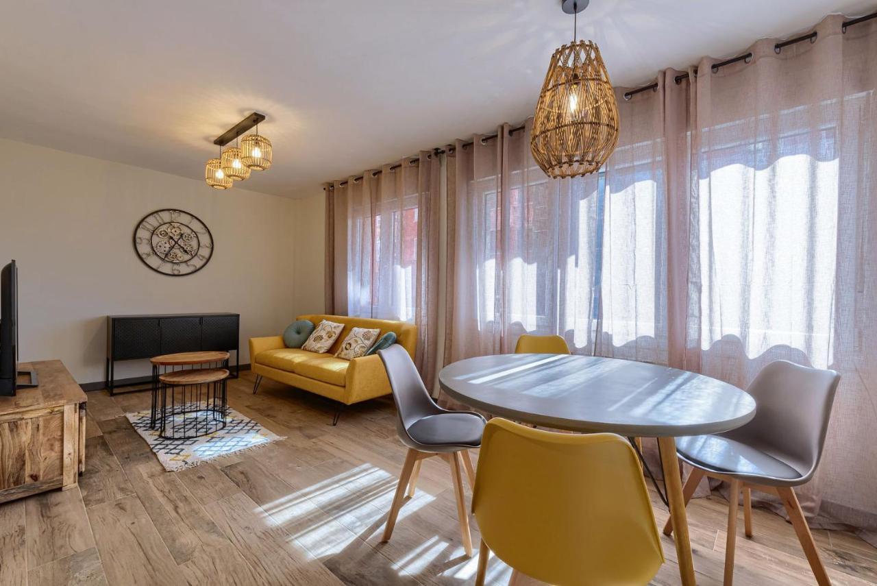 Vivienda Turistica De Diseno Elegante Appartement Bilbao Buitenkant foto
